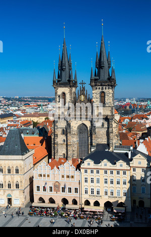 Praga, la chiesa di Santa Maria di Týn nella Città Vecchia Foto Stock