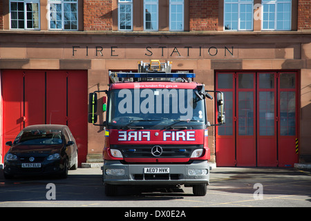 Stazione dei vigili del fuoco in Mitcham, London, Regno Unito Foto Stock