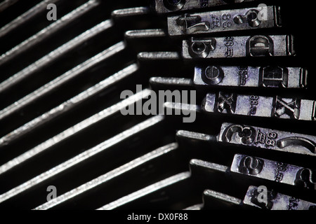 Vecchio tipo di macchina da scrivere barre, sfondo meccanico Foto Stock