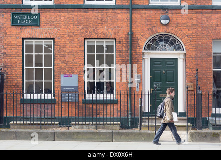 Università di Manchester in Inghilterra UK foto di Waterloo Place sulla strada di Oxford Foto Stock