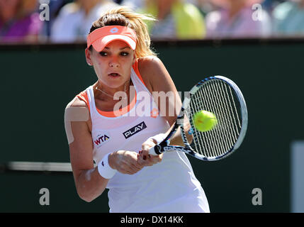 Indian Wells, California, Stati Uniti d'America. 16 Mar, 2014. Agnieska Radwanska (POL) in azione durante una finals match contro Flavia PENNETTA (ITA) durante il BNP Paribas Open ha suonato presso la Indian Wells Tennis Garden di Indian Wells, CA. Credito: Azione Sport Plus/Alamy Live News Foto Stock