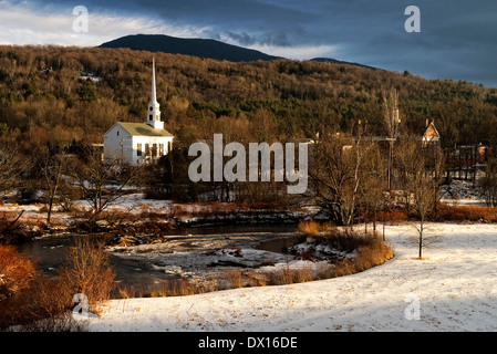 Church and town of Stowe Vermont USA Foto Stock