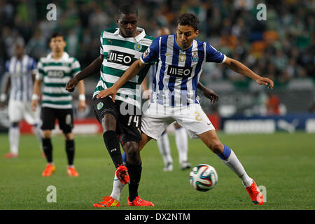 Marzo 16, 2014 - Sporting del centrocampista portoghese William Carvalho vies con del FC Porto Centrocampista brasiliano Carlos Eduardo durante la Zon Sagres League Football Match Sporting CP vs FC Porto ad Alvalade Stadium di Lisbona. (Credito Immagine: © Filipe Amorim/NurPhoto/ZUMAPRESS.com) Foto Stock