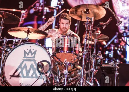 Fall Out Boy performing live a Manchester telefoni 4 U Arena, 17 marzo 2014 Foto Stock
