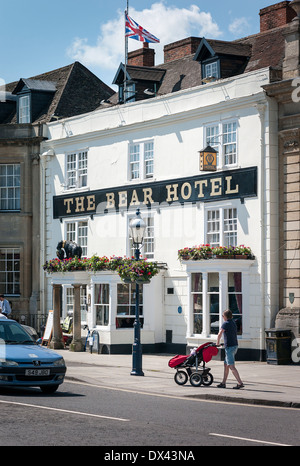 The Bear Hotel nel centro di Devizes Regno Unito Foto Stock