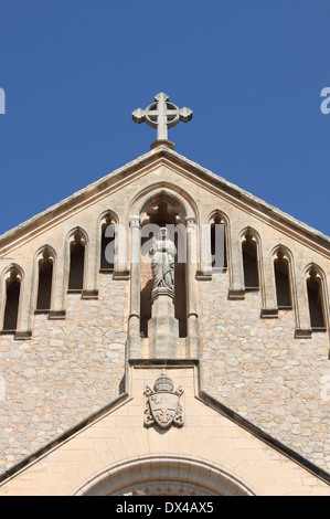 La facciata della chiesa parrocchiale di Arta. Mallorca, Spagna Foto Stock