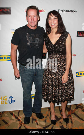 D. B. Sweeney, Illeana Douglas 'facile da assemblare' Stagione 4 screening premiere detenute a Sundance Theatre West Hollywood, California - 15.10.12 dotate di: D. B. Sweeney, Illeana Douglas dove: West Hollywood, California, Stati Uniti quando: 15 Ott 2012 Foto Stock