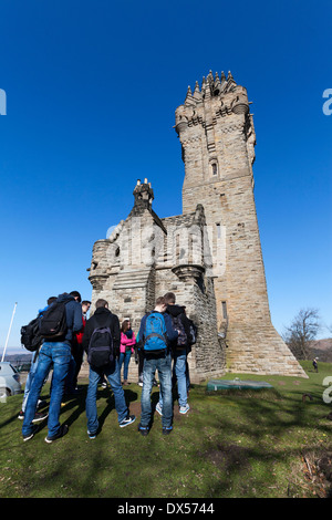 Il National Wallace Monument su Abbey Craig, vicino a Stirling, Scozia Foto Stock