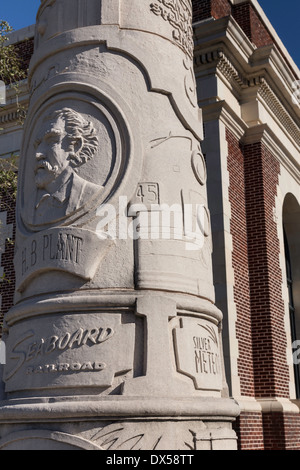Il Centennial orologio tenere, Tampa Union Station, Tampa, FL, Stati Uniti d'America Foto Stock