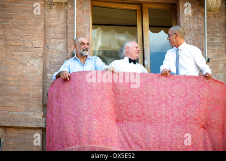 Il Palio di Siena 2011- La Giraffa cresce Foto Stock