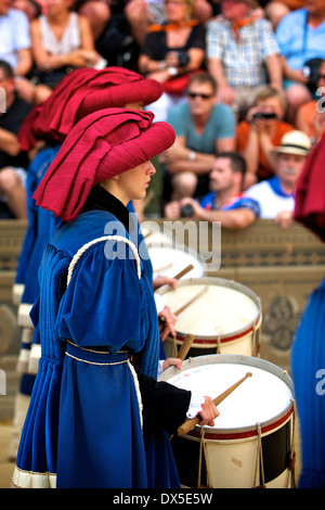 Il Palio di Siena 2011- La Giraffa cresce Foto Stock