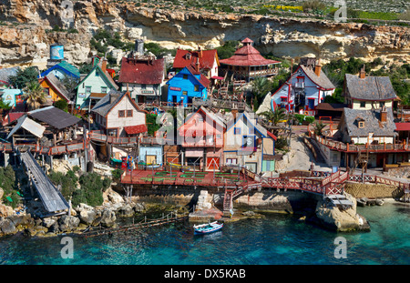 Popeye il villaggio è anche noto come Sweethaven Village,Anchor Bay nei pressi di Mellieha, Malta. Foto Stock