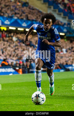 Londra, Regno Unito. Xviii Mar, 2014. Chelsea's WILLIAN in azione durante la seconda gamba della UEFA Champions League round di gioco 16 tra Chelsea e il Galatasaray da Stamford Bridge. Credito: Azione Sport Plus/Alamy Live News Foto Stock