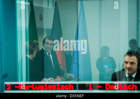 Berlino, Germania. 18 marzo 2014. Le dichiarazioni del Cancelliere federale Angela Merkel e il Primo ministro portoghese Passos Coelho dopo la riunione bilaterale. Goncalo Silva/Alamy Live News Foto Stock