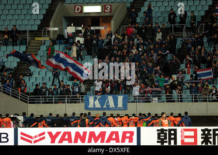 Osaka, Giappone. Xviii Mar, 2014. Buriram United tifosi di calcio/calcetto : AFC Champions League Gruppo E CORRISPONDENZA TRA Cerezo Osaka 4-0 Buriram uniti a Yanmar Stadium Nagai di Osaka in Giappone . Credito: AFLO SPORT/Alamy Live News Foto Stock