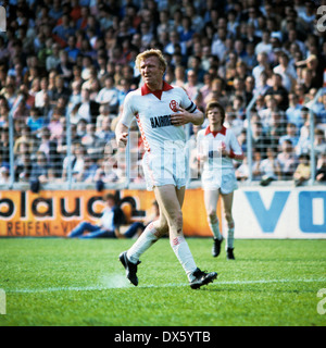 Calcio, 2. Bundesliga Nord, 1977/1978, Georg Melches Stadium, Rot Weiss Essen contro SG Unione Solingen 2:0, scena del match, Horst Hrubesch (RWE) Foto Stock