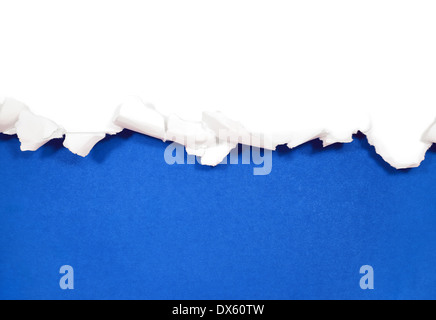 Presenza di frammenti di carta sui bordi di colore rosso Foto Stock
