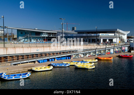 Cardiff International White Water Centro, Sports Village, la Baia di Cardiff, Galles. Foto Stock