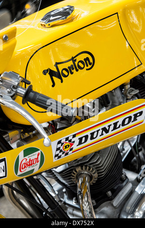 1972 Norvil Commando il corridore di produzione. Norton motociclo Foto Stock