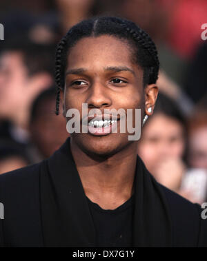 Westwood, California, Stati Uniti d'America. Xviii Mar, 2014. Asap Rocky arriva per la premiere del film 'Divergent' al Bruin theatre. © Lisa O'Connor/ZUMAPRESS.com/Alamy Live News Foto Stock