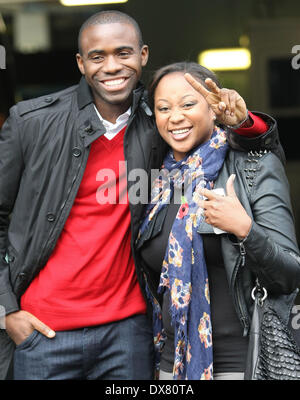 Fabrice Muamba e moglie Shauna al ITV Studios di Londra - Inghilterra - 07.11.12 con: Fabrice Muamba e moglie Shauna dove: L Foto Stock