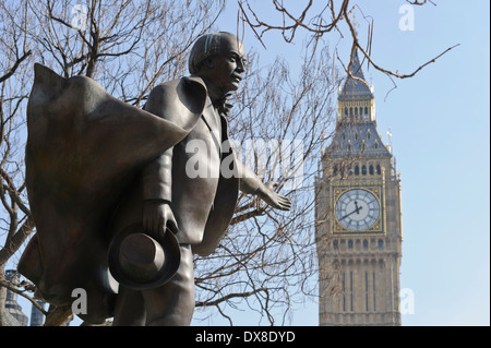 David Lloyd George Primo Ministro statua in piazza del Parlamento, Londra, Inghilterra, Regno Unito. Foto Stock