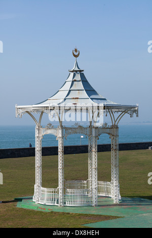 Southsea bandstand sul lungomare. Foto Stock