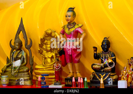 Statua in Kuil Buddha Gaya Sakya Muni tempio in Singapore Foto Stock