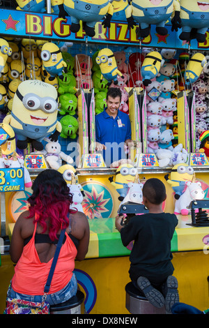 Tampa, Florida - Un gioco stand al Florida State Fair. Foto Stock