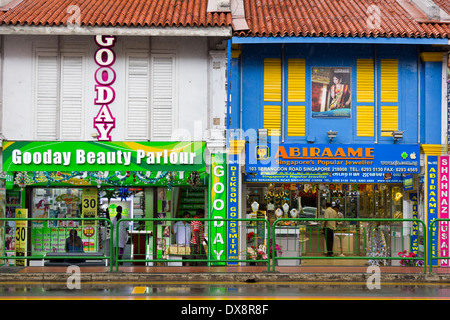 Tipica architettura in Little India di Singapore Foto Stock