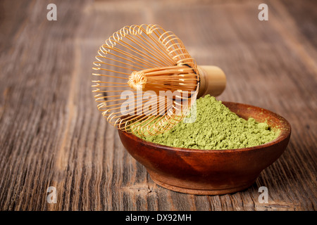 Matcha tè nel recipiente di ceramica Foto Stock