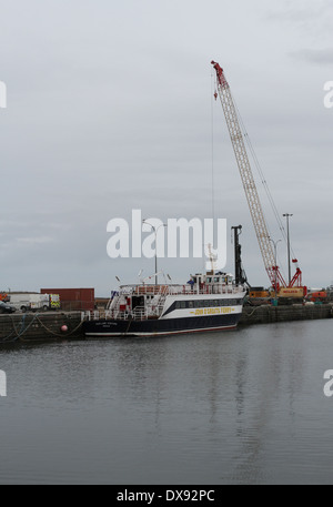 Mv pentland venture John O'semole e semolini di traghetto nel porto di stoppino scozia marzo 2014 Foto Stock