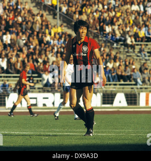 Calcio, Bundesliga, 1979/1980, Park Stadium, FC Schalke 04 versus Eintracht Frankfurt 1:0, scena del match, Bum kun Tscha (Eintracht) Foto Stock