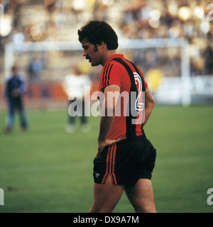 Calcio, Bundesliga, 1979/1980, Park Stadium, FC Schalke 04 versus Eintracht Frankfurt 1:0, scena del match, Helmut Mueller (Eintracht) Foto Stock