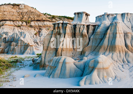 Il Dakota del Nord, Parco nazionale Theodore Roosevelt, Sud unità, Badlands, Hoodoo rock formazione Foto Stock