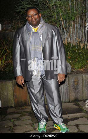 Isaac Julien, a Zeitz Foundation e ZSL gala presso lo Zoo di Londra. Londra, Inghilterra - 22.11.12 con: Isaac Julien dove: Lon Foto Stock