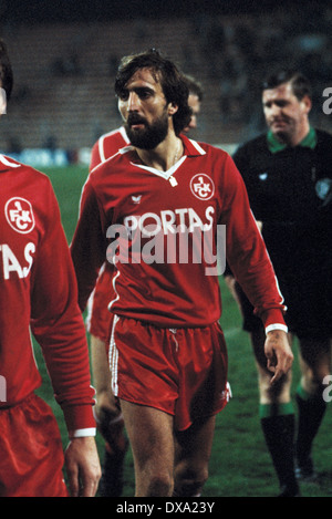 Calcio, Bundesliga, 1982/83, Ruhr Stadio, VfL Bochum contro 1. FC Kaiserslautern 1:1, fine del gioco, lasciando, Michael Dusek (FCK) Foto Stock