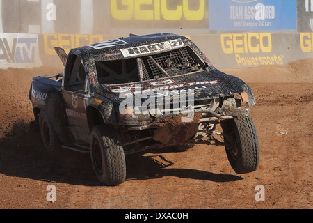 CHANDLER, AZ - Ott 28: Ryan Hagy (27) alla velocità nel Lucas Oil Off Road racing serie Challenge Cup il 28 ottobre 2012 Foto Stock