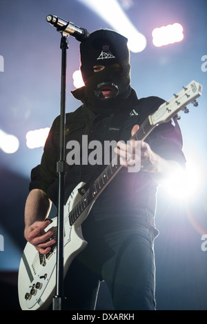 Noi rock band Fall Out Boy eseguendo in Cardiff Motorpoint Arena, UK, su loro salvare Rock & Roll Tour nel marzo 2014. Foto Stock