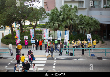 I candidati alle elezioni locali per il Sud orizzonte del distretto di Hong Kong Foto Stock