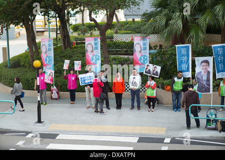 I candidati alle elezioni locali per il Sud orizzonte del distretto di Hong Kong Foto Stock