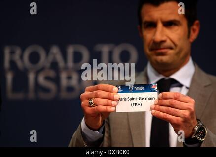 Nyon, Svizzera. Xxi Mar, 2014. Champions League quarterfinal disegnare. Paris Saint-Germain (FRA) tirata da Figo Credito: Azione Sport Plus/Alamy Live News Foto Stock