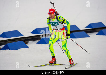 Oslo, Norvegia. Il 22 marzo 2014. E.sulla Coppa del Mondo di Biathlon 2014Jakov Fak di Sloveniacompetes negli uomini 12,5 km inseguimento durante la Coppa del Mondo di Biathlon a Holmenkollen a Oslo, Norvegia. Credit: Azione Plus immagini di sport/Alamy Live News Foto Stock