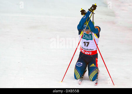 Oslo, Norvegia. Il 22 marzo 2014. E.sulla Coppa del Mondo di Biathlon 2014Carl Johan Bergman di Svezia compete in uomini 12,5 km inseguimento durante la Coppa del Mondo di Biathlon a Holmenkollen a Oslo, Norvegia. Credit: Azione Plus immagini di sport/Alamy Live News Foto Stock