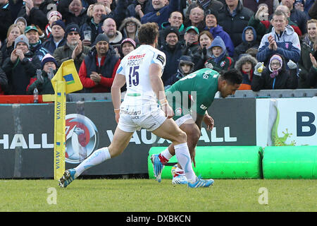 Leicester, Regno Unito. 23 Mar, 2014. Manu Tuilagi punteggi durante la Aviva Premiership partita di rugby tra Leicester Tigers e Exeter a Welford Road Credito: Azione Sport Plus/Alamy Live News Foto Stock