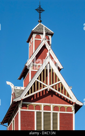 Buksnes Chiesa di Gravdal in legno sull'isola di Lofoten Vestvagoya, Norvegia Foto Stock