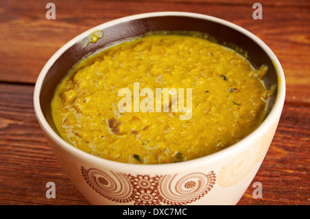 Masoor Dal - lenticchie rosse Curry , piatto indiano Foto Stock