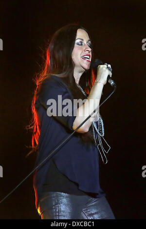 Alanis Morissette effettuando al Liverpool Echo Arena Liverpool, in Inghilterra - 30.11.12 con: Alanis Morissette dove: Live Foto Stock