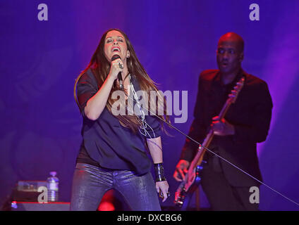 Alanis Morissette effettuando al Liverpool Echo Arena Liverpool, in Inghilterra - 30.11.12 con: Alanis Morissette dove: Live Foto Stock