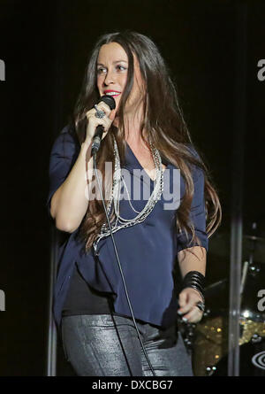 Alanis Morissette effettuando al Liverpool Echo Arena Liverpool, in Inghilterra - 30.11.12 con: Alanis Morissette dove: Live Foto Stock